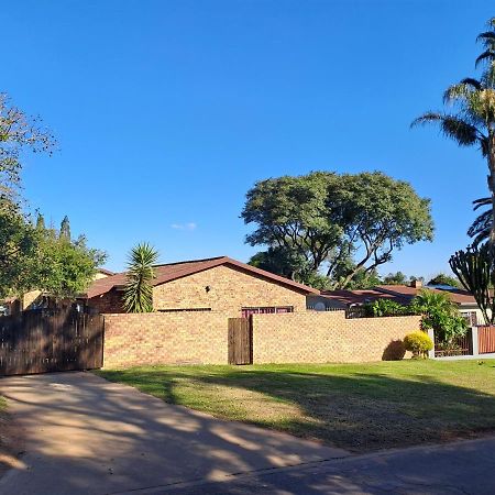 Rocky Hills Guesthouse Piet Retief Exterior foto