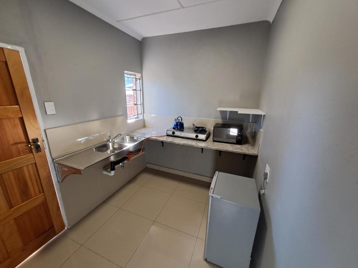 Rocky Hills Guesthouse Piet Retief Exterior foto