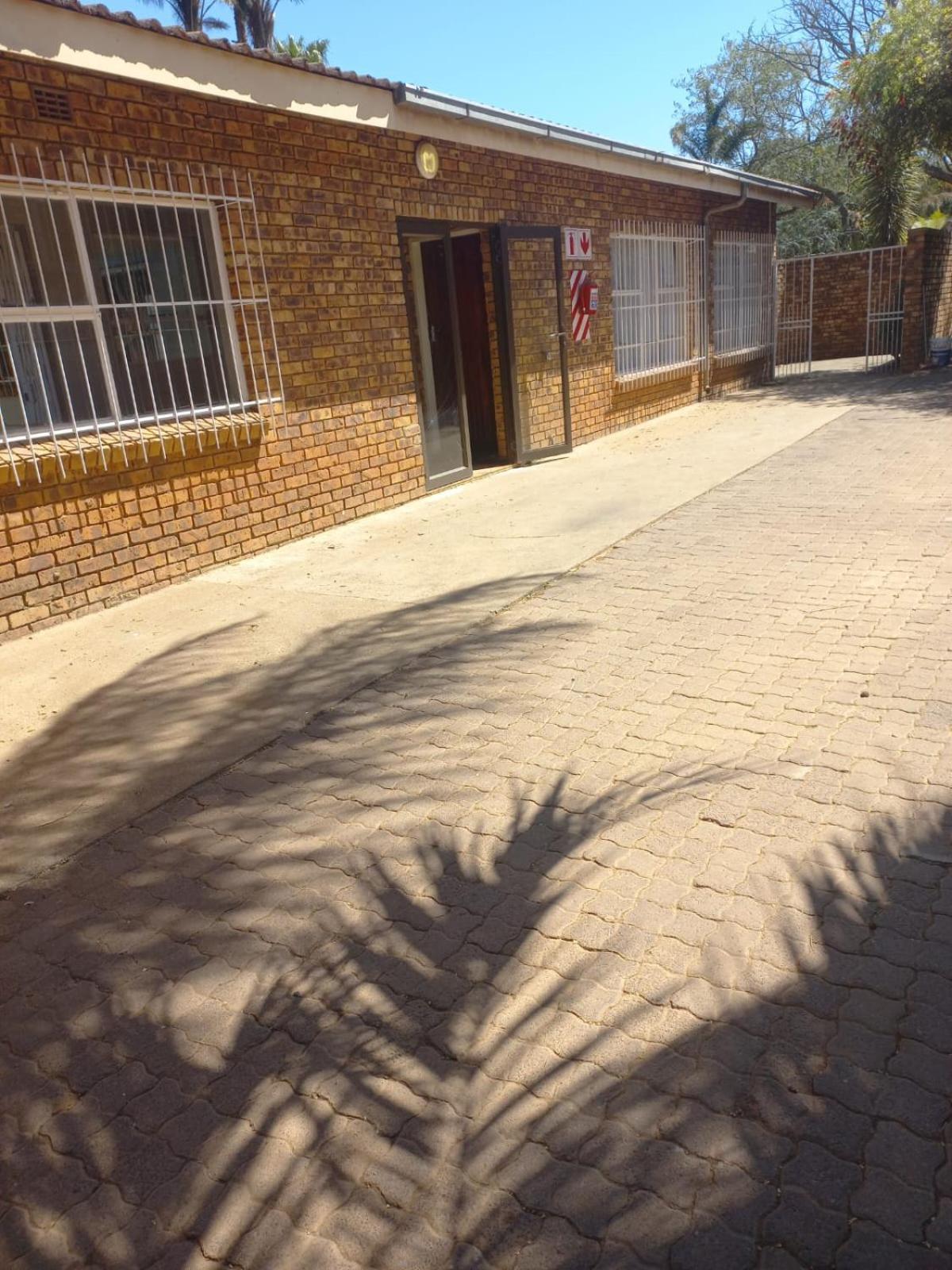 Rocky Hills Guesthouse Piet Retief Exterior foto