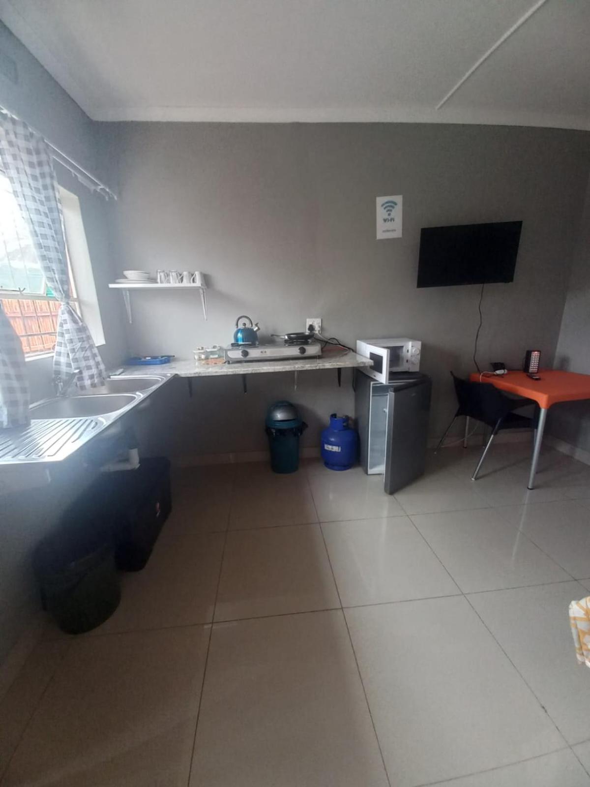 Rocky Hills Guesthouse Piet Retief Exterior foto