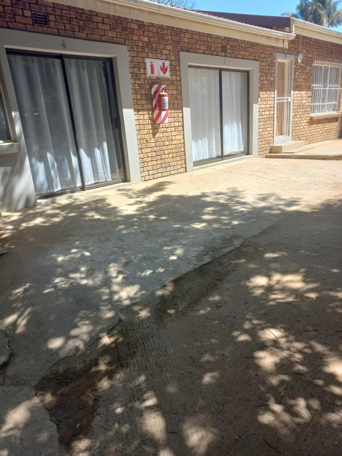 Rocky Hills Guesthouse Piet Retief Exterior foto